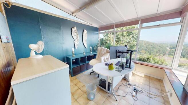 3 bed Semi-Detached for sale Image 12