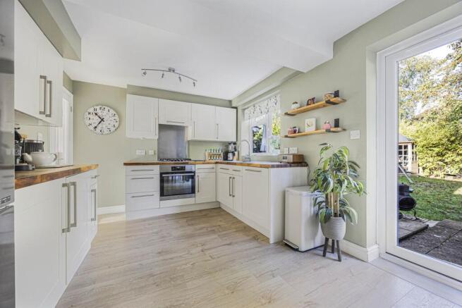 Kitchen/Breakfast Ro