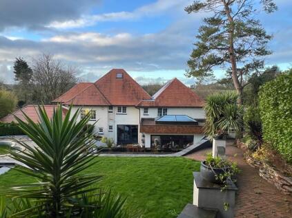Brixham Road, Paignton, TQ4