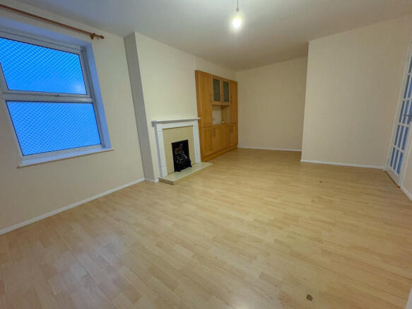 dfc93f1e-07a0-46d...