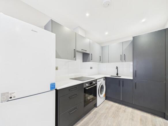 CAM02841G0-PR0037...