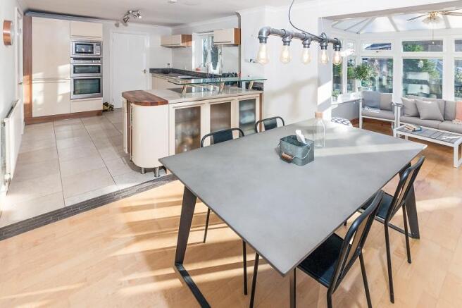 Kitchen/Dining Room