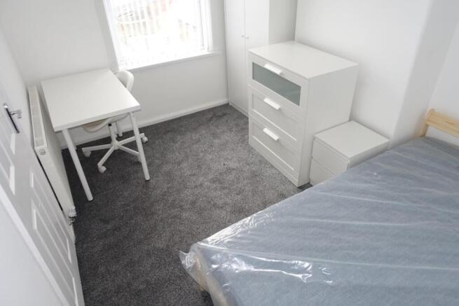 4 bed Terraced to rent Image 10
