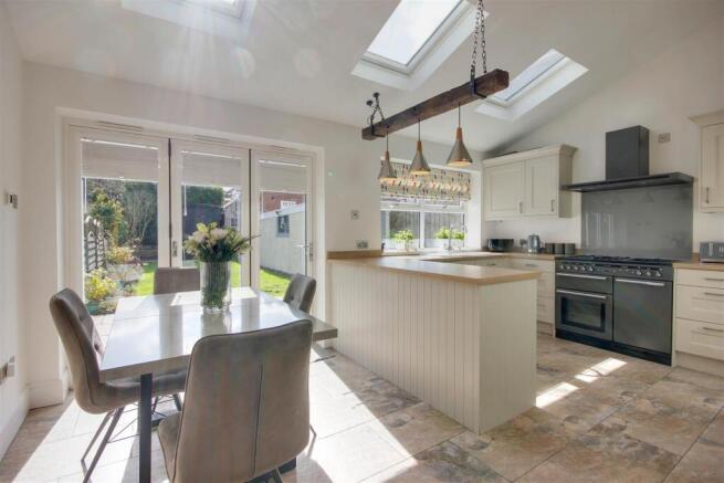 Dining Kitchen Area