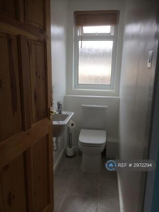 2 bed Flat to rent Image 8