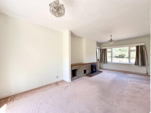 4 bed Detached for sale Image 8