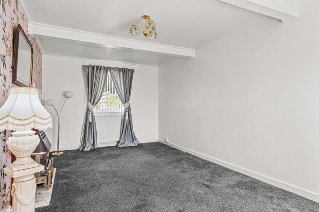 39 Craigbank, Sauchie. FK10 3EG photo 4