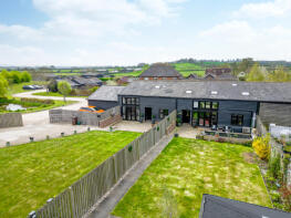 16, Rowden Farm Barns, Rowden Farm Lane, Leighton Buzzard LU7 0QD