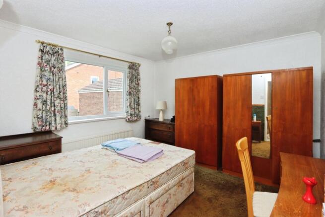 3 bed Bungalow for sale Image 11