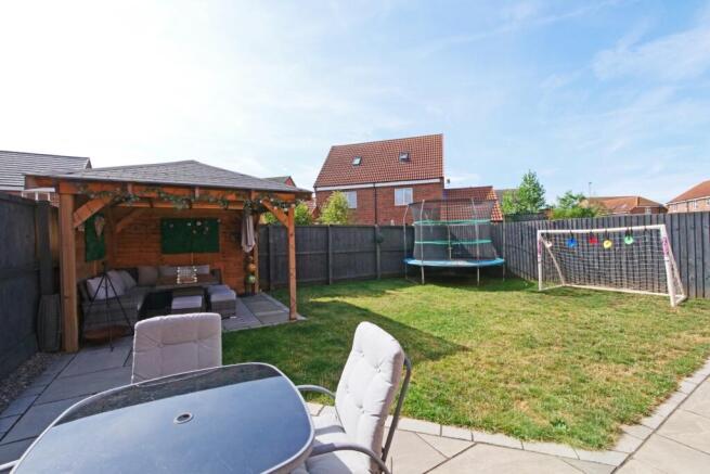 4 bed Detached for sale Image 2