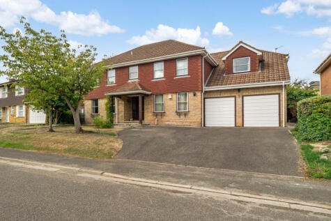 St. Huberts Close, Gerrards Cross, Buckinghamshire, SL9