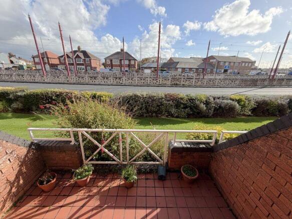 Sandringham Lodge - Thornton Cleveleys - FY5 1HD photo 2