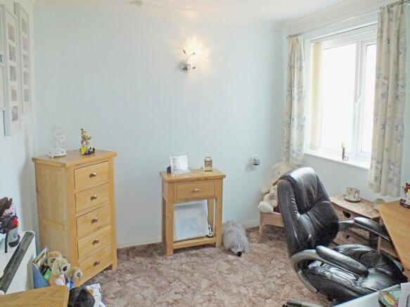 Photo 6