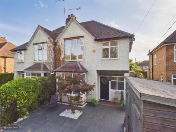 3-bed semi-detached on Park Lane, Castle Donington, Leicestershire, D, £275,000