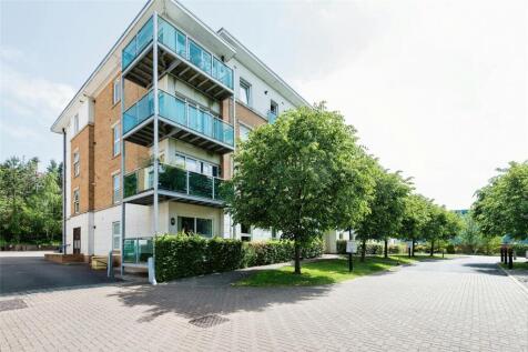 Highbury Drive, Leatherhead, Surrey, KT22