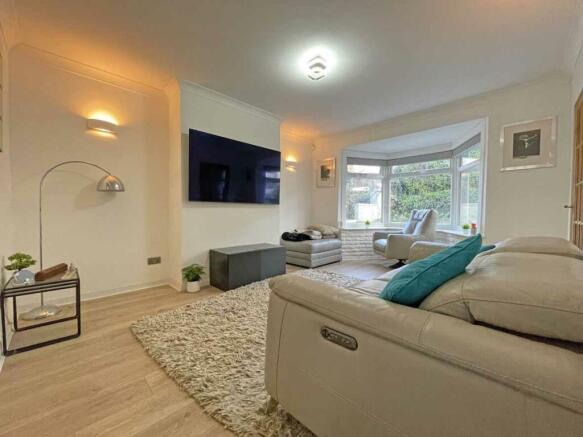 Churchill Way 9 Lounge 3.jpg