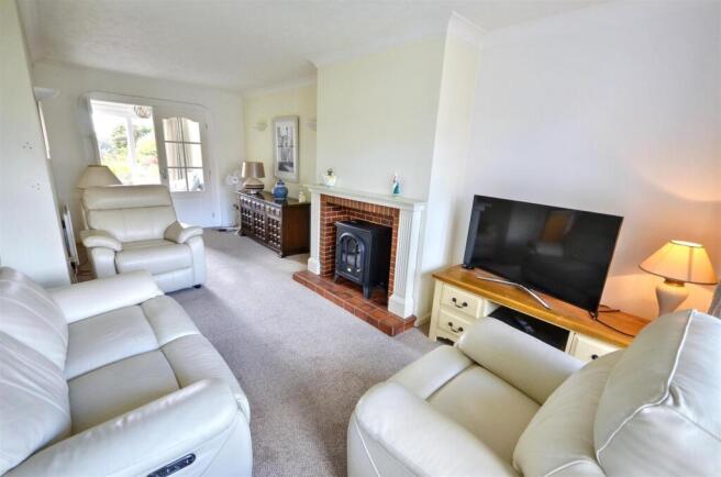 Lounge / Dining Room