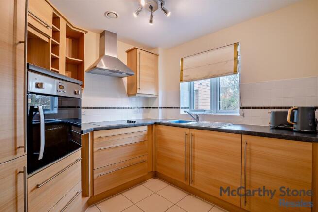 1 bed Apartment for sale Image 8