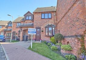 16, Windsor Court, Hinckley LE10 2ET