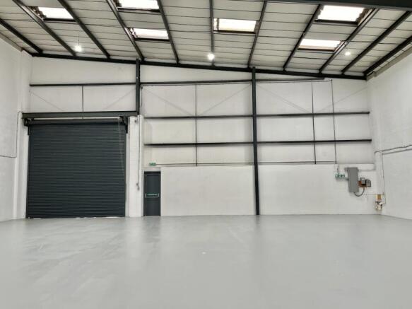 3 Airlinks Warehouse 2.jpg