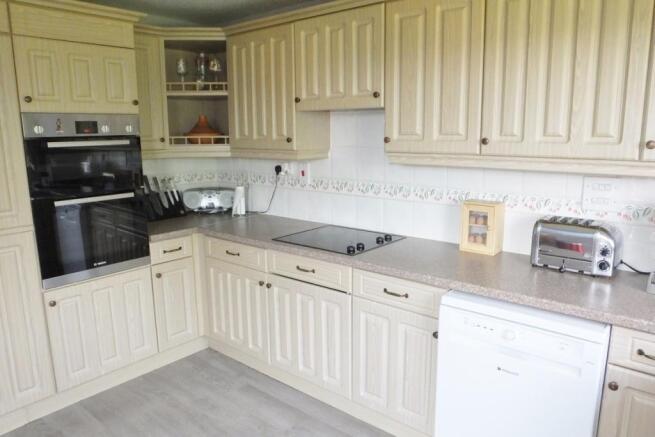kitchen/dining room
