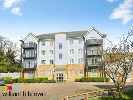 Flat 9, Fulmar House, Heron Way, Harwich CO12 3FG