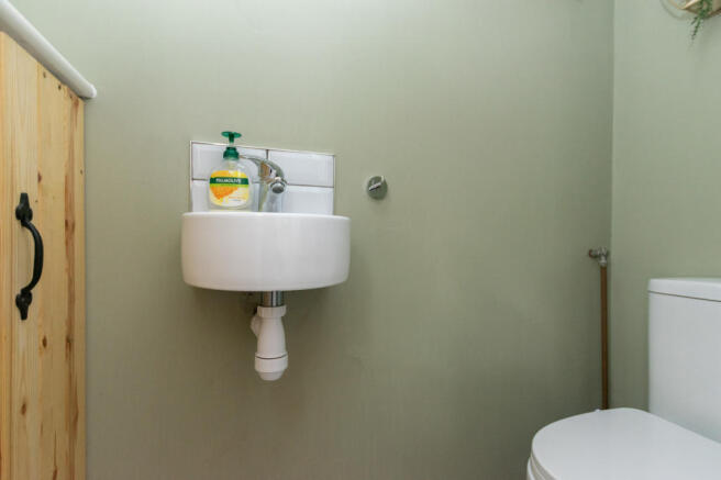 Kitchen WC