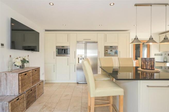 Kitchen/Breakfast Rm