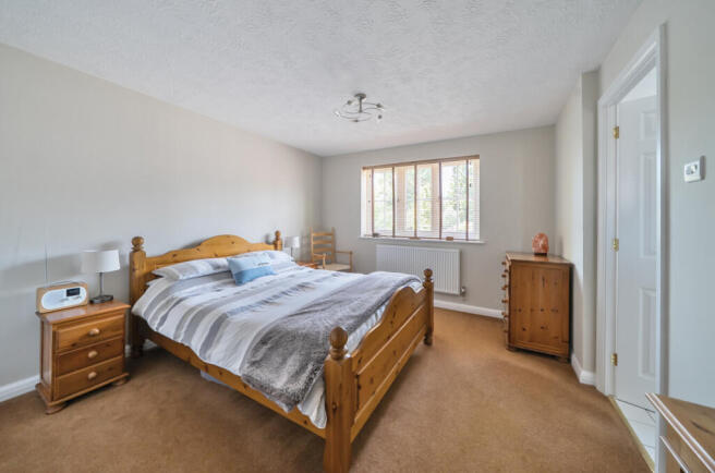 1316000-3-68654bc...