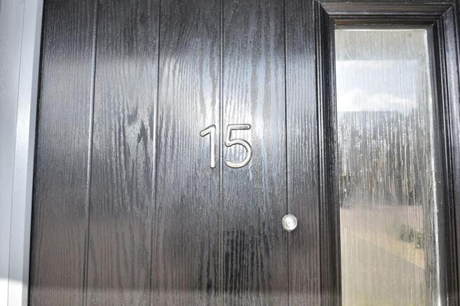 3 bed Semi-Detached to rent Image 5