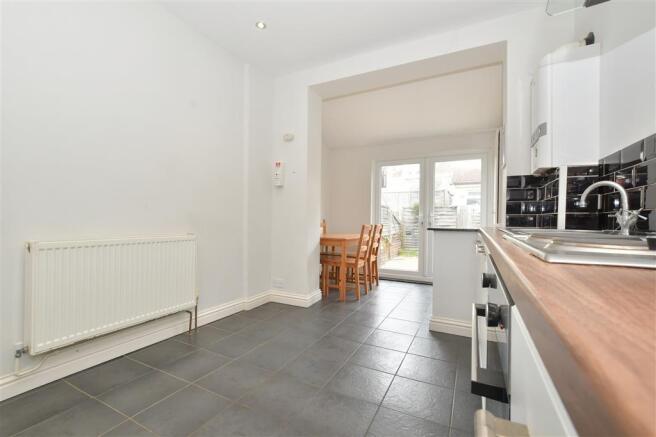 Kitchen/ Breakfast Room