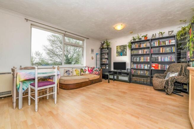 Lounge / Kitchen