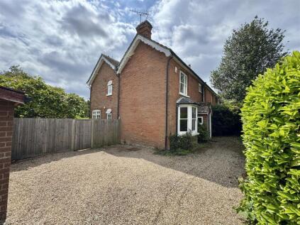 Crookham Road, Fleet