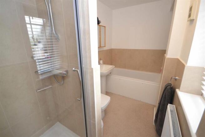 Priory - En-suite.jpg