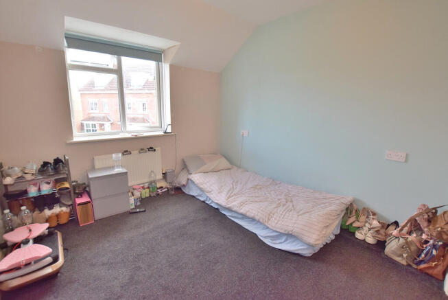 3 bed Semi-Detached for sale Image 7