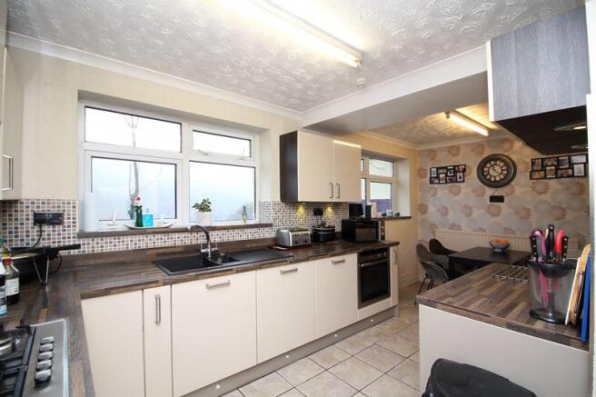 Kitchen/Breakf...