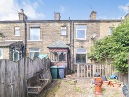 7, Spring Row, Chapel Lane, Queensbury, Bradford BD13 2QD
