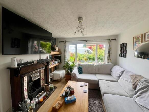 3 bed Semi-Detached for sale Image 6