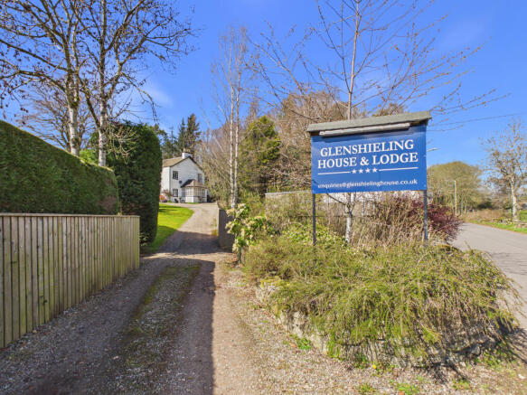 CAM03185G0-PR0141-STILL027