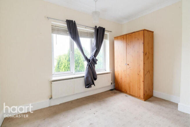 3 bed Semi-Detached for sale Image 9