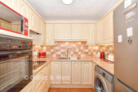 Holman Close, Waterlooville, Hampshire