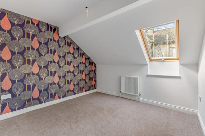 3 bed Terraced for sale Image 10