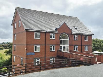 Pendruccombe Court, Tavistock Road, Launceston