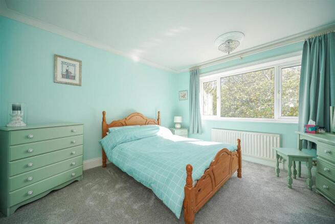 BED 3.jpg