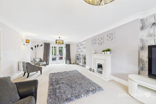 Clayton Drive, Lichfield photo 4