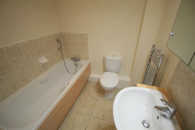 Bathroom.JPG