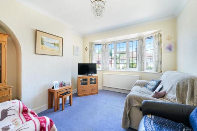 Parklawn Avenue, Epsom, KT18 photo 4