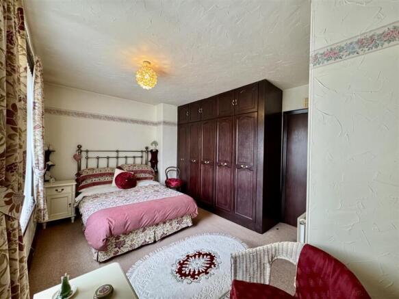2 bed Terraced for sale Image 12
