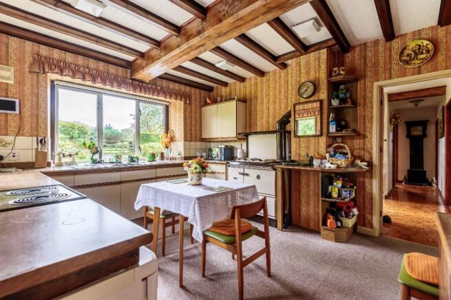 Kitchen/B'fast room