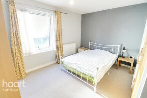 Flat 49, 4 Chapel Court, Crown Drive, Romford RM7 0FT